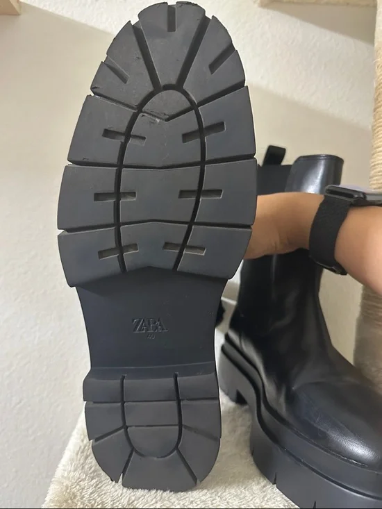 Zara Black Platform Ankle Boots - Women's - Picture 11 of 14